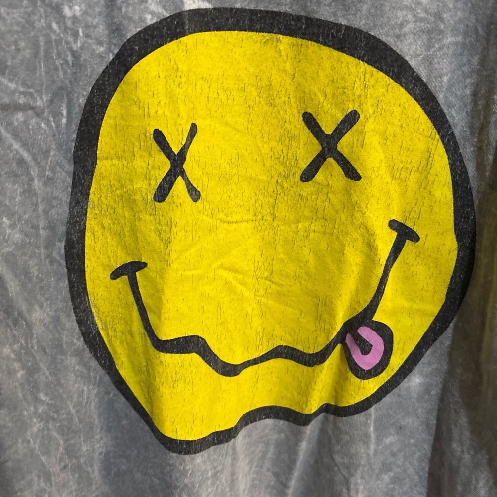 Tee - Picture 3 of 4